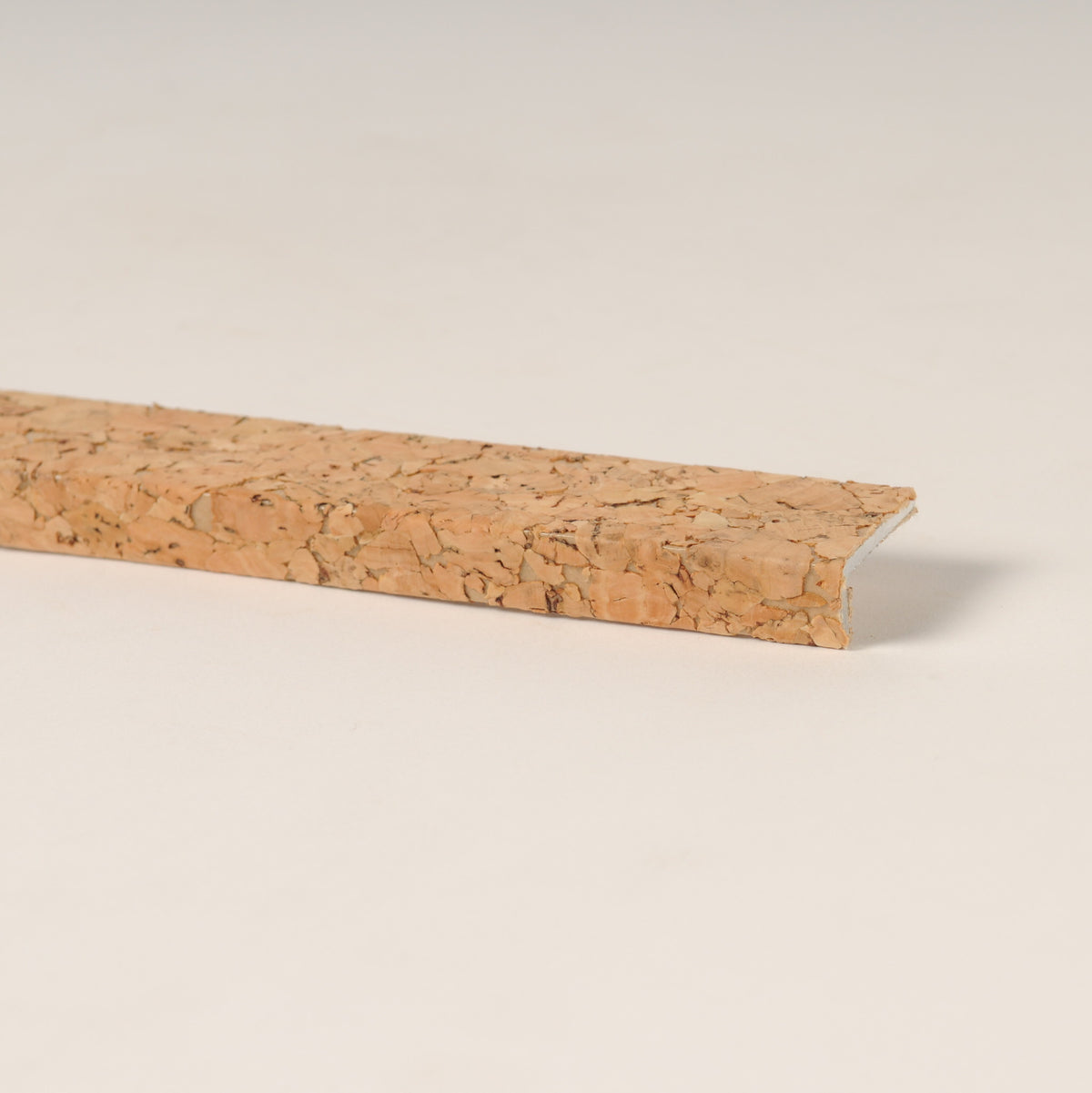 Kurk24 Alu. Hoekprofiel Kurk - 25 x 20mm - 3m lang