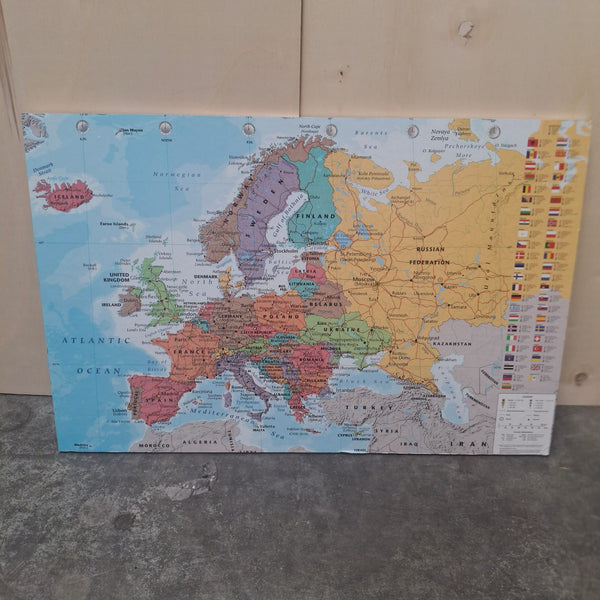 OUTLET - Prikbord Europakaart 60x90 cm - kurk op multiplex