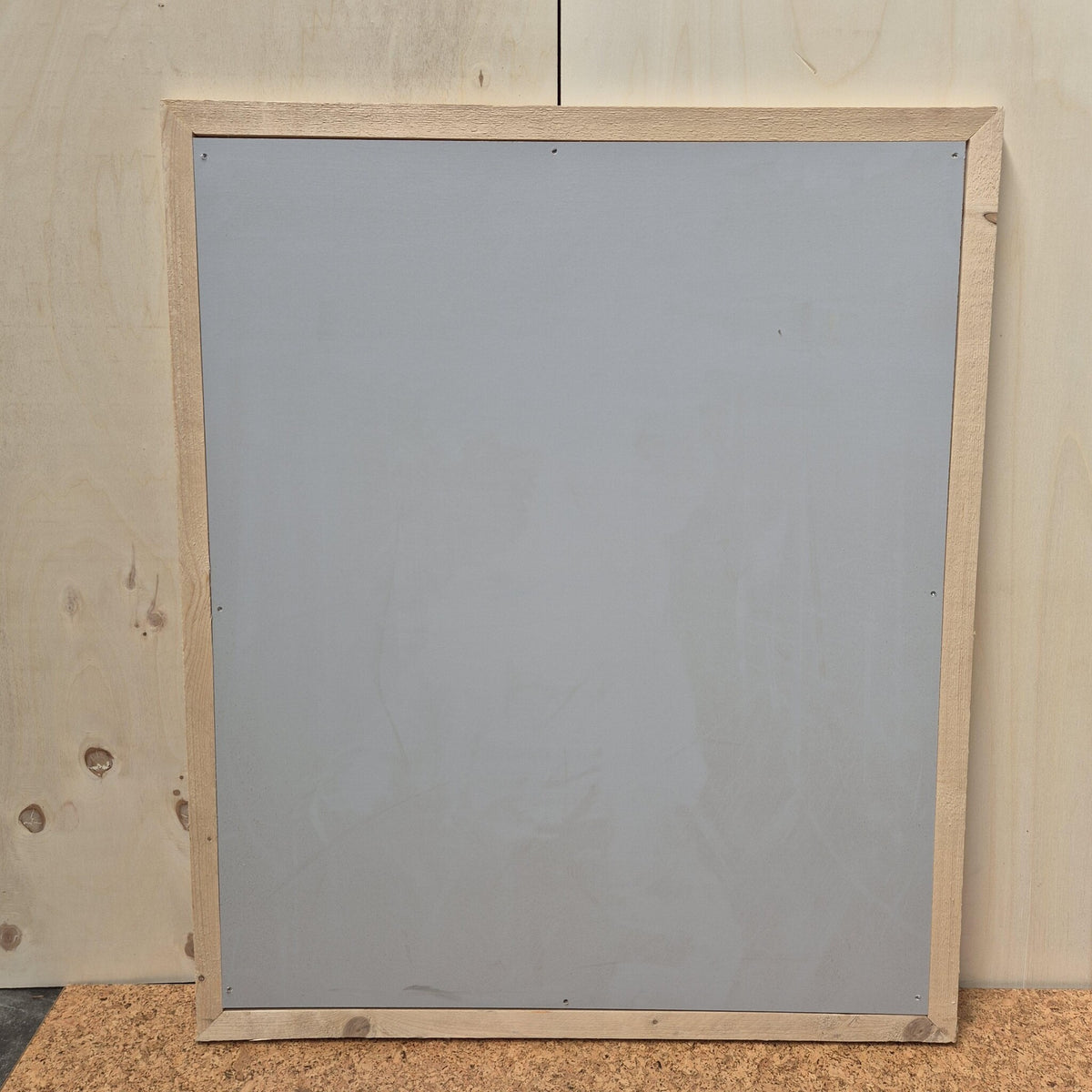 Kurk24 OUTLET - Prikbord met steigerhouten lijst - 100 x 118 cm