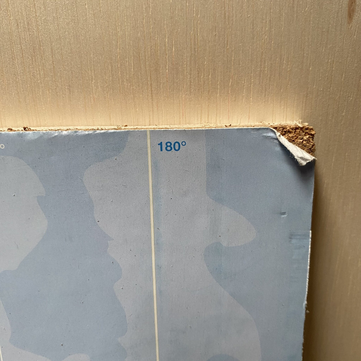 Kurk24 OUTLET - Prikbord Wereld - 100x140cm - in het Duits