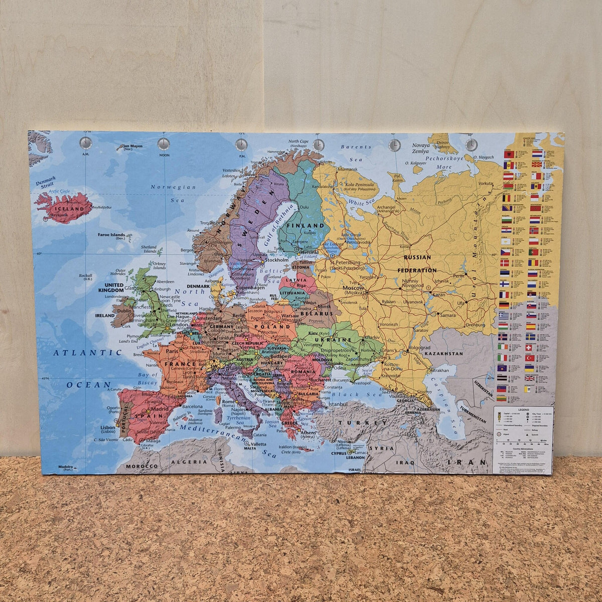 Kurk24 OUTLET - Prikbord Wereldkaart - 60 x 90 cm - Kurk op multiplex
