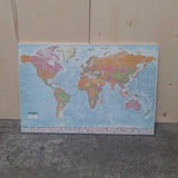 Kurk24 OUTLET - Prikbord Wereldkaart - 60 x90 cm - 6mm kurk verlijmd op 9mm multiplex