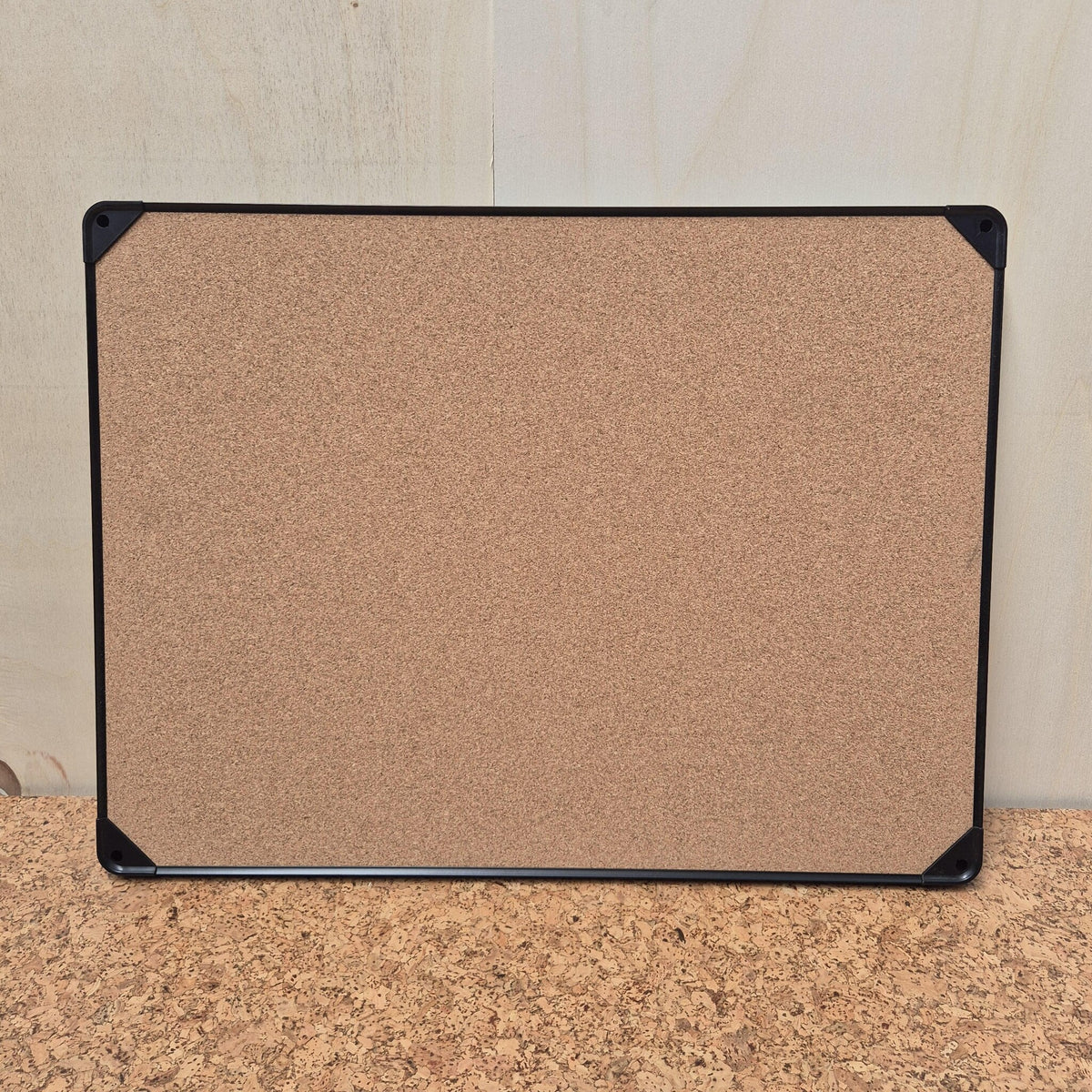 Kurk24 OUTLET - Prikbord zwarte lijst - 60 x 45 cm