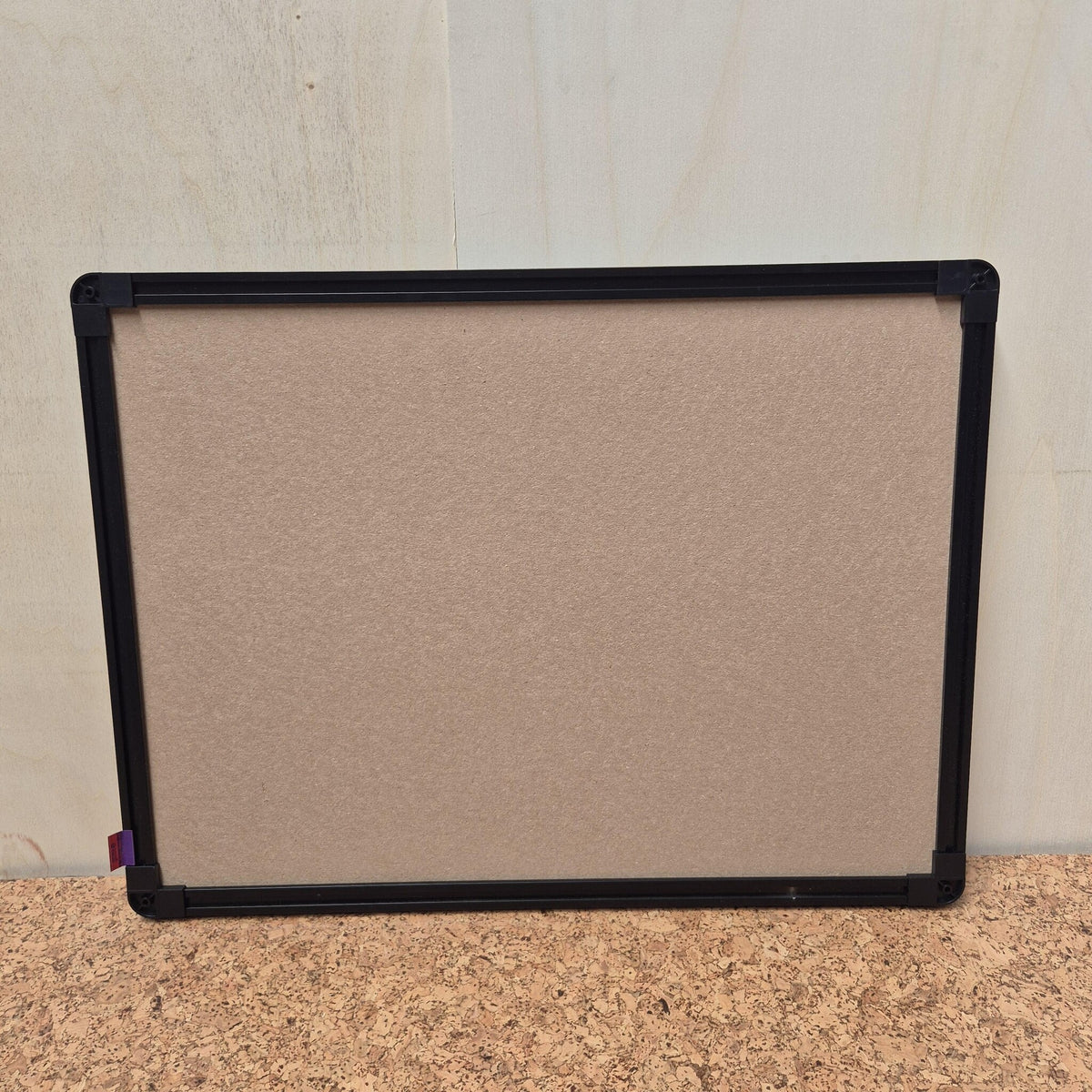 Kurk24 OUTLET - Prikbord zwarte lijst - 60 x 45 cm